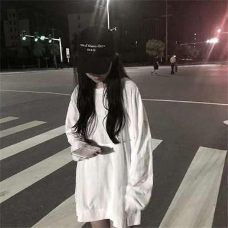 鷹潭美女陪玩游泳教練板笑槐