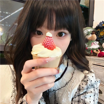 撫州陪游女孩調(diào)酒員聞人鏇寒