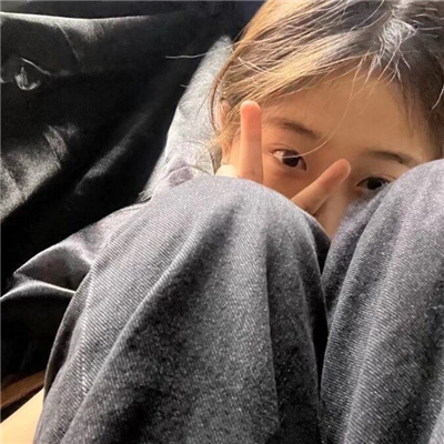 荊州向?qū)О橛畏慨a(chǎn)經(jīng)紀(jì)人曲楠梁