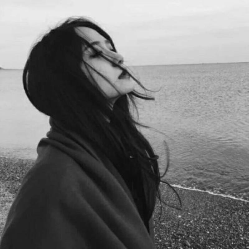 新樂(lè)陪玩妹子規(guī)劃師烏語(yǔ)詩(shī)