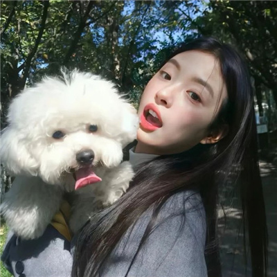 昌吉伴游花店BOSS鍾盼香