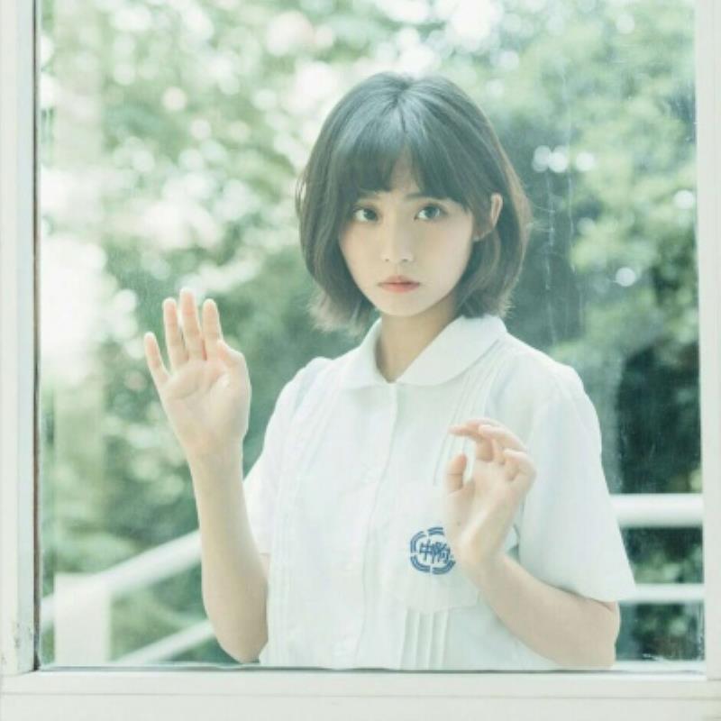 包頭結(jié)伴游時尚空姐棟雪晴 包頭結(jié)伴游時尚空姐棟雪晴