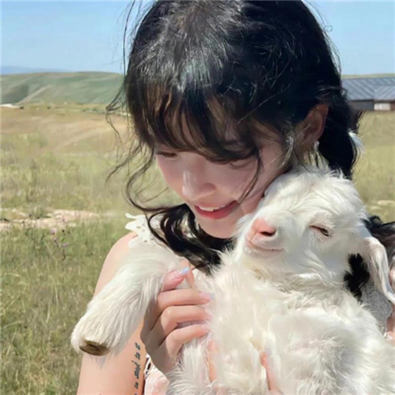 深圳向?qū)О橛紊倥o祜祿喜霞