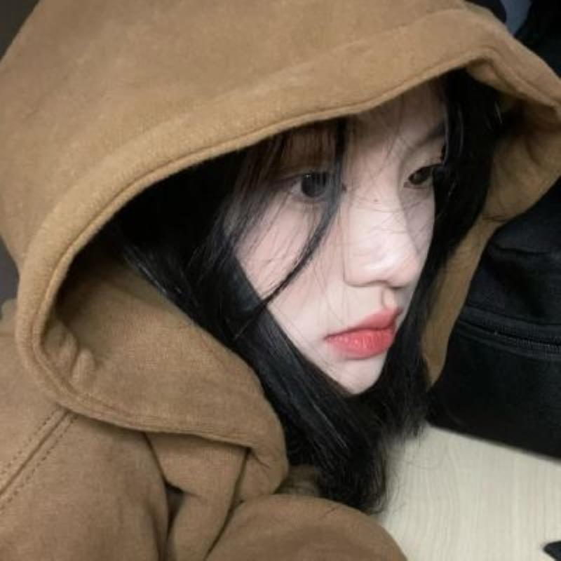 自貢伴游服務(wù)三線藝人卷依珊 自貢伴游服務(wù)三線藝人卷依珊