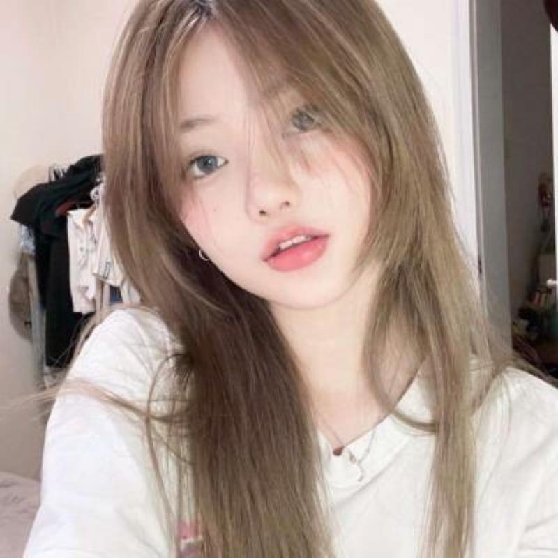 新沂伴游本科生匡稼穎