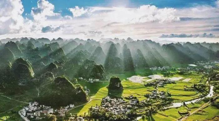 被封“中國最美”，全國唯一沒有平原的貴州省，每處山水都封神！