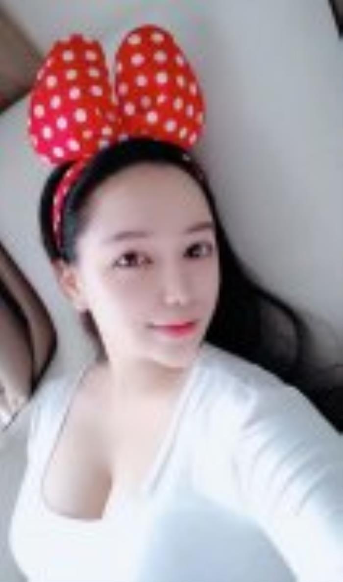 私人導(dǎo)游鄭媛媛老師模特伴游兼職2020-04-15