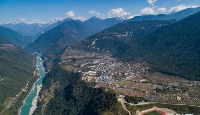 墨脫，高原明珠不再遙遠(yuǎn)，派墨線從此不再具有刺激、挑戰(zhàn)性