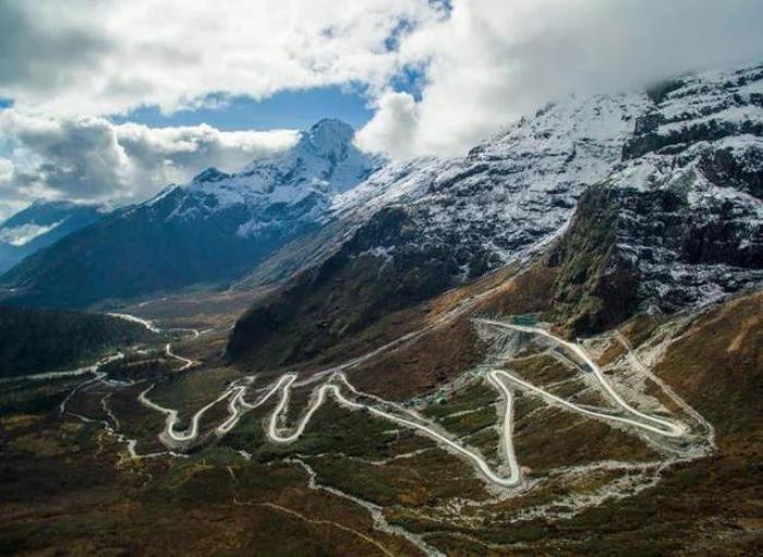 墨脫，高原明珠不再遙遠(yuǎn)，派墨線從此不再具有刺激、挑戰(zhàn)性