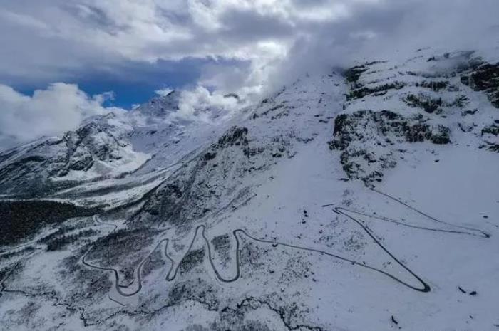 墨脫，高原明珠不再遙遠(yuǎn)，派墨線從此不再具有刺激、挑戰(zhàn)性