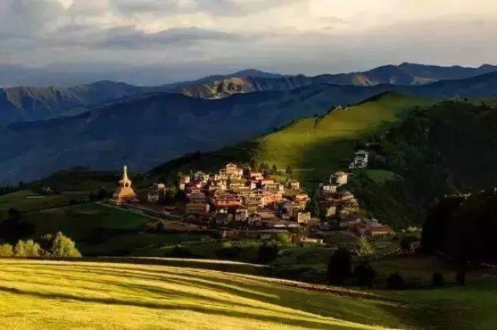 九寨溝僅占1%的美，阿壩州13縣，處處是天堂！