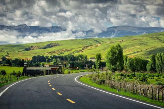 最美的風(fēng)景，永遠(yuǎn)在路上！適合春天出發(fā)的5條自駕路線，出發(fā)吧！