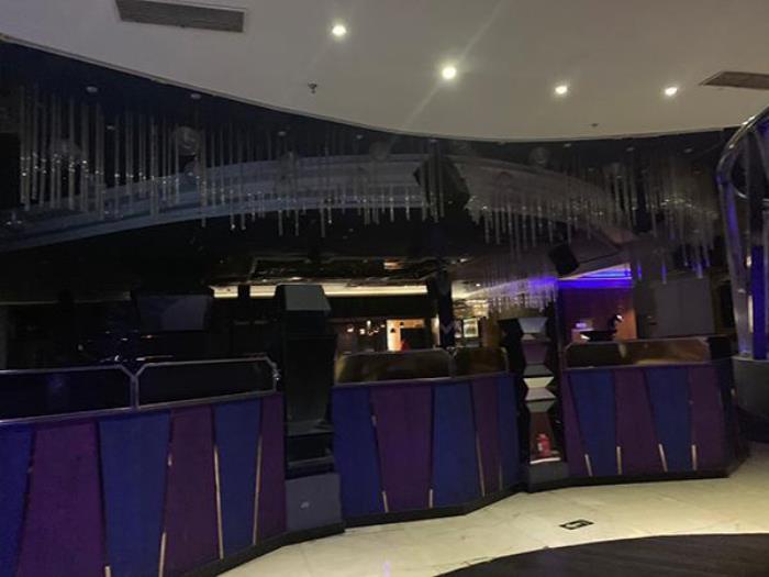 夜場招聘男模第一次見吳謝宇時經(jīng)理帶隊經(jīng)理會睜一只眼閉一只眼(組圖)