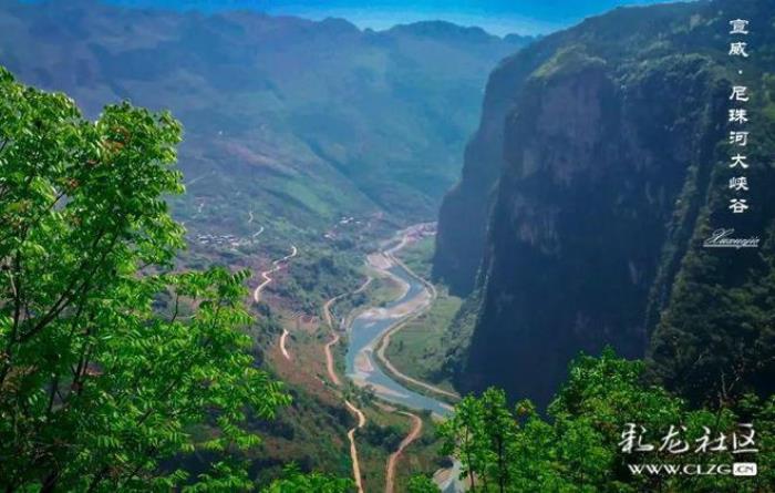 在云南世界最高橋上，看亞洲落差最大的瀑布，會有多震撼！