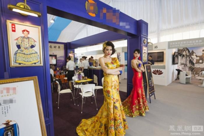 高端模特招聘全國(guó)高端商務(wù)伴游預(yù)約價(jià)格高端、學(xué)生兼職