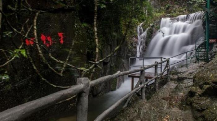 茂名-高州仙人洞風(fēng)景區(qū) 茂名-高州仙人洞風(fēng)景區(qū)