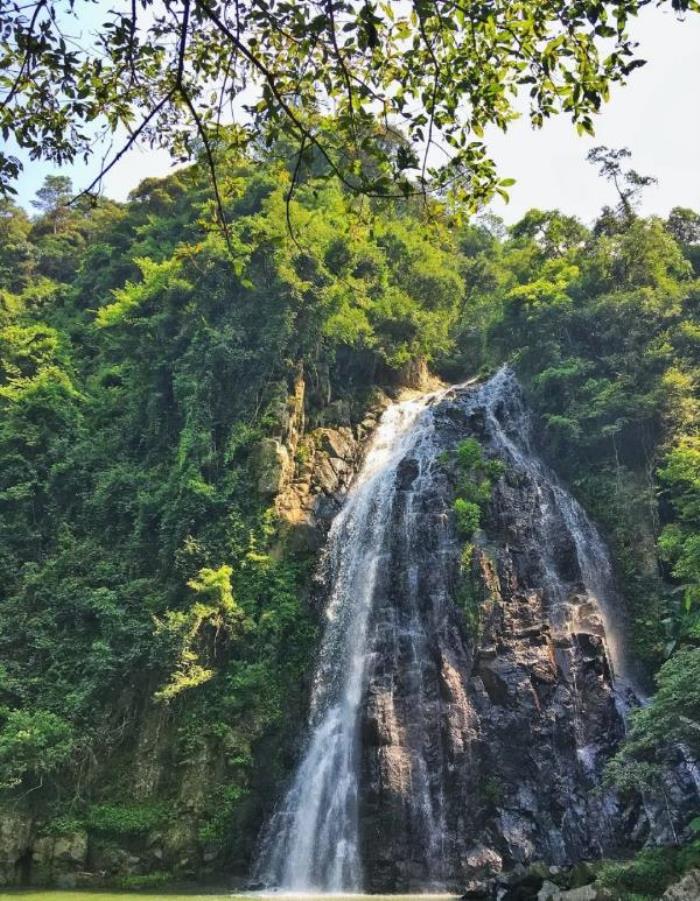 天門(mén)山漂流 天門(mén)山漂流