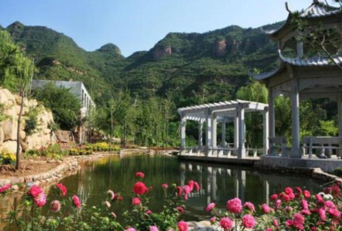 沙河市桃花源風(fēng)景區(qū) 沙河市桃花源風(fēng)景區(qū)