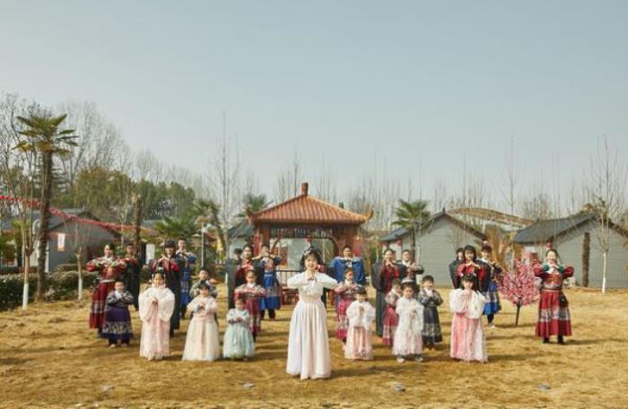 星期8古鎮(zhèn) 星期8古鎮(zhèn)