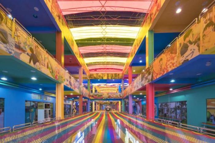 夢幻樂園-江城Style(原武漢動力風(fēng)暴汽車夢幻樂園) 夢幻樂園-江城Style(原武漢動力風(fēng)暴汽車夢幻樂園)