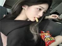 宣威結(jié)伴游網(wǎng)紅索靜曼