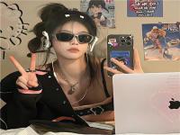 張掖伴游服務(wù)車(chē)模網(wǎng)紅登淼瓊